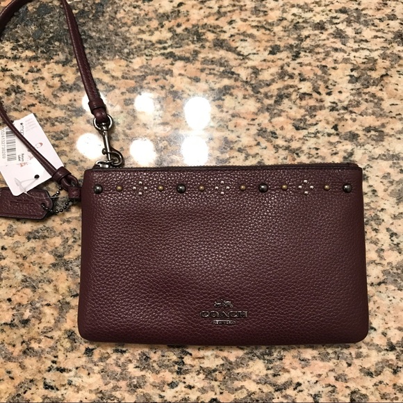 NWT Coach wristlet - Picture 6 of 6