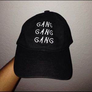 Black dad hat.