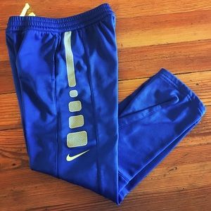 Nike jogging pants boys size 6-7