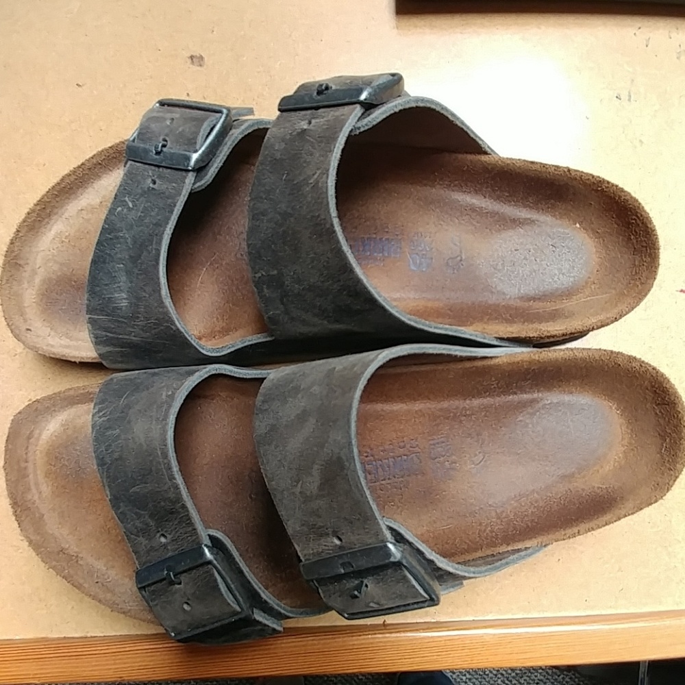NWB Birkenstock sandals in Iron oiled leather