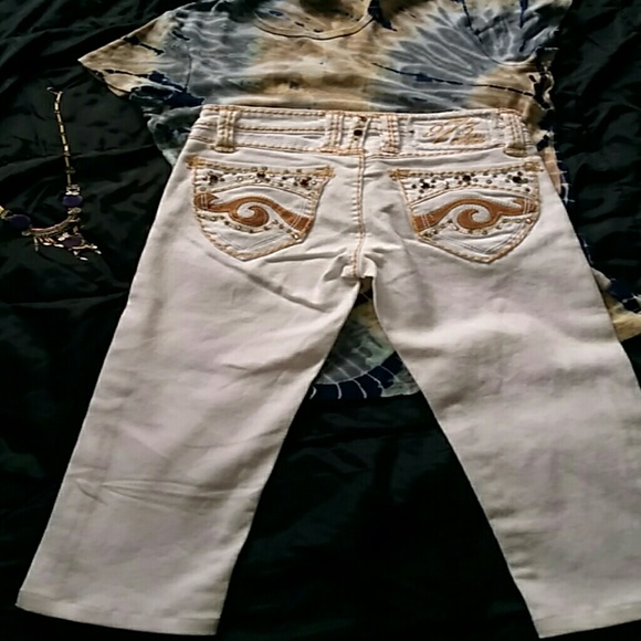 Pepe {London} Jeweled Denim Capri's - Picture 3 of 8