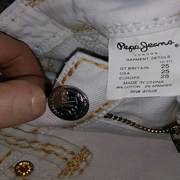 Pepe {London} Jeweled Denim Capri's - Picture 6 of 8