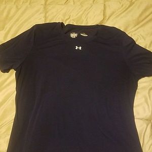 Under Armour tshirt
