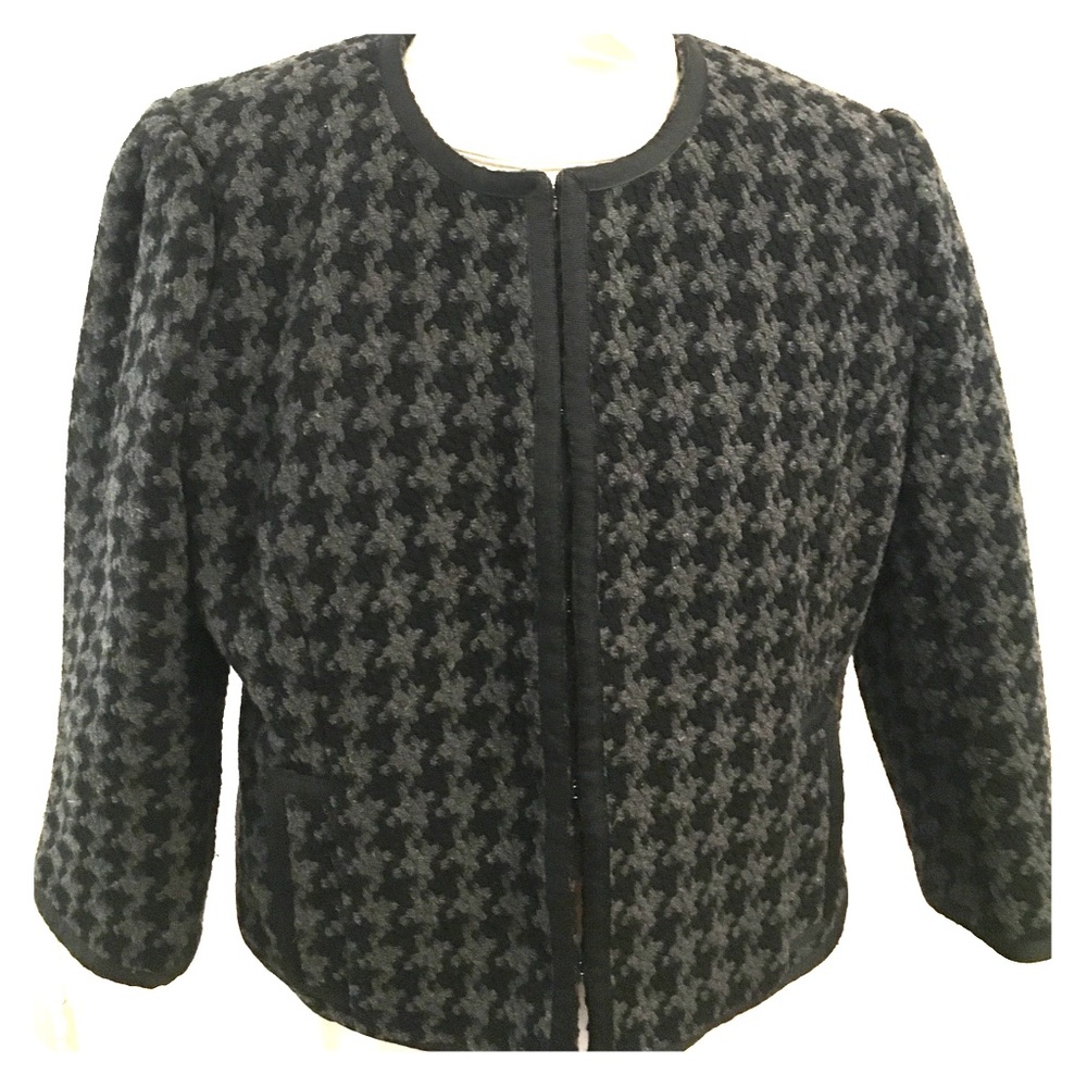 Black / Grey Houndstooth Suit Jacket -Large /12-14