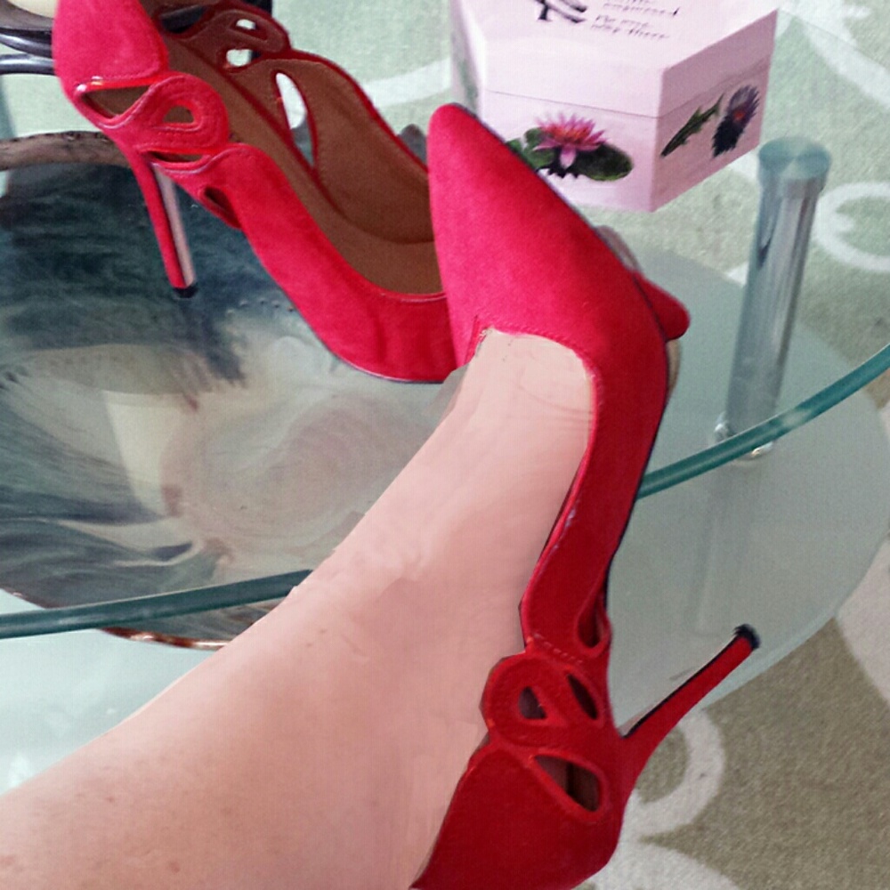 Red Heels (Final price, no offers!!!)