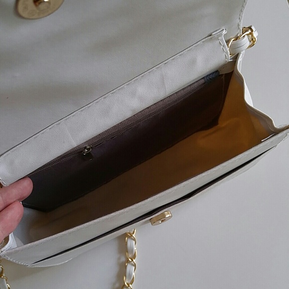 Sold out! White crossbody bag - Picture 2 of 2