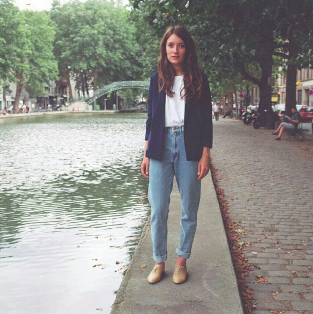 American Apparel light wash high waist mom jean 29