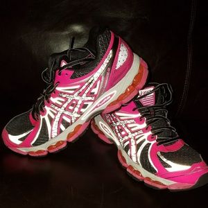 ASICS Womens Gel Nimbus 7.5