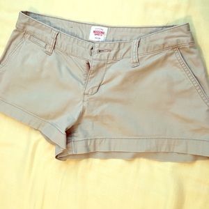 Khaki shorts