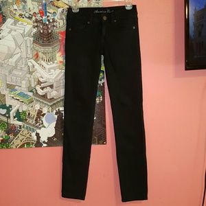 American Eagle Black Skinny/Straight jeans Sz 0