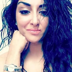 Meet your Posher, Eva