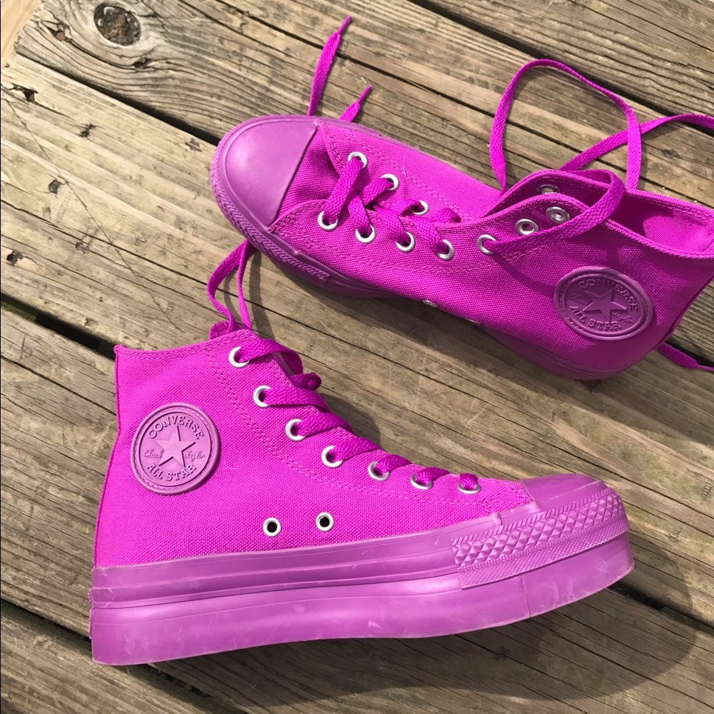 Converse bright purple platforms size 7.5