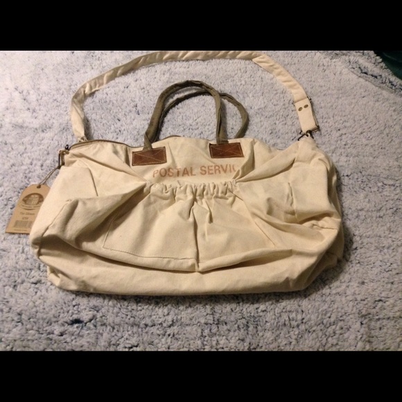 The Gibson, Barrel Shack Mail Satchel Retails $268 - Picture 3 of 8