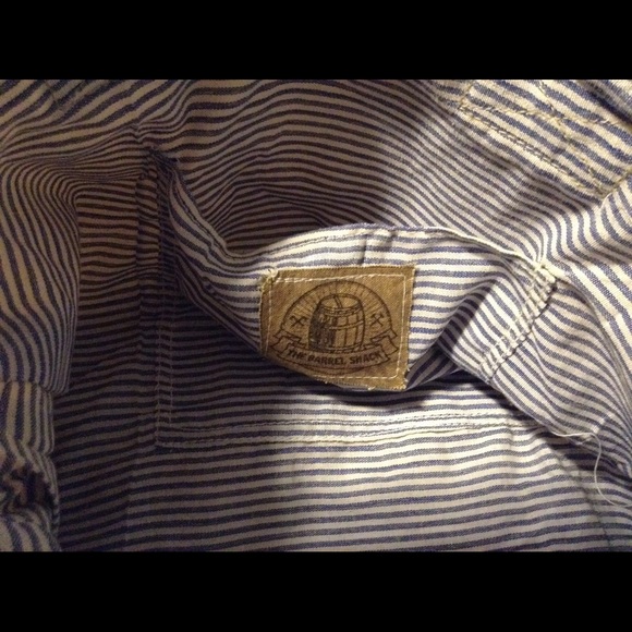 The Gibson, Barrel Shack Mail Satchel Retails $268 - Picture 6 of 8