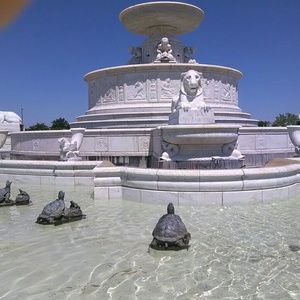 Meet your Posher, Joi