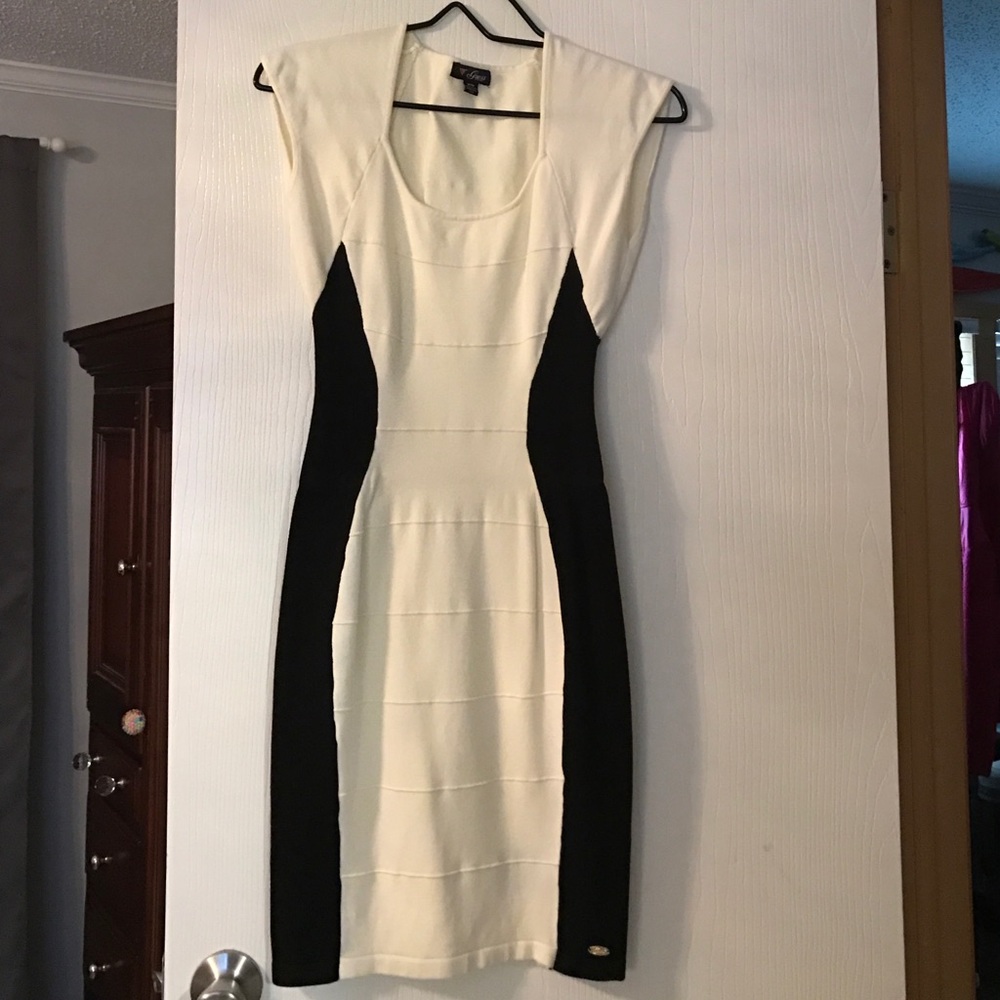 Form fitting, figure flattering, hot Guess dress