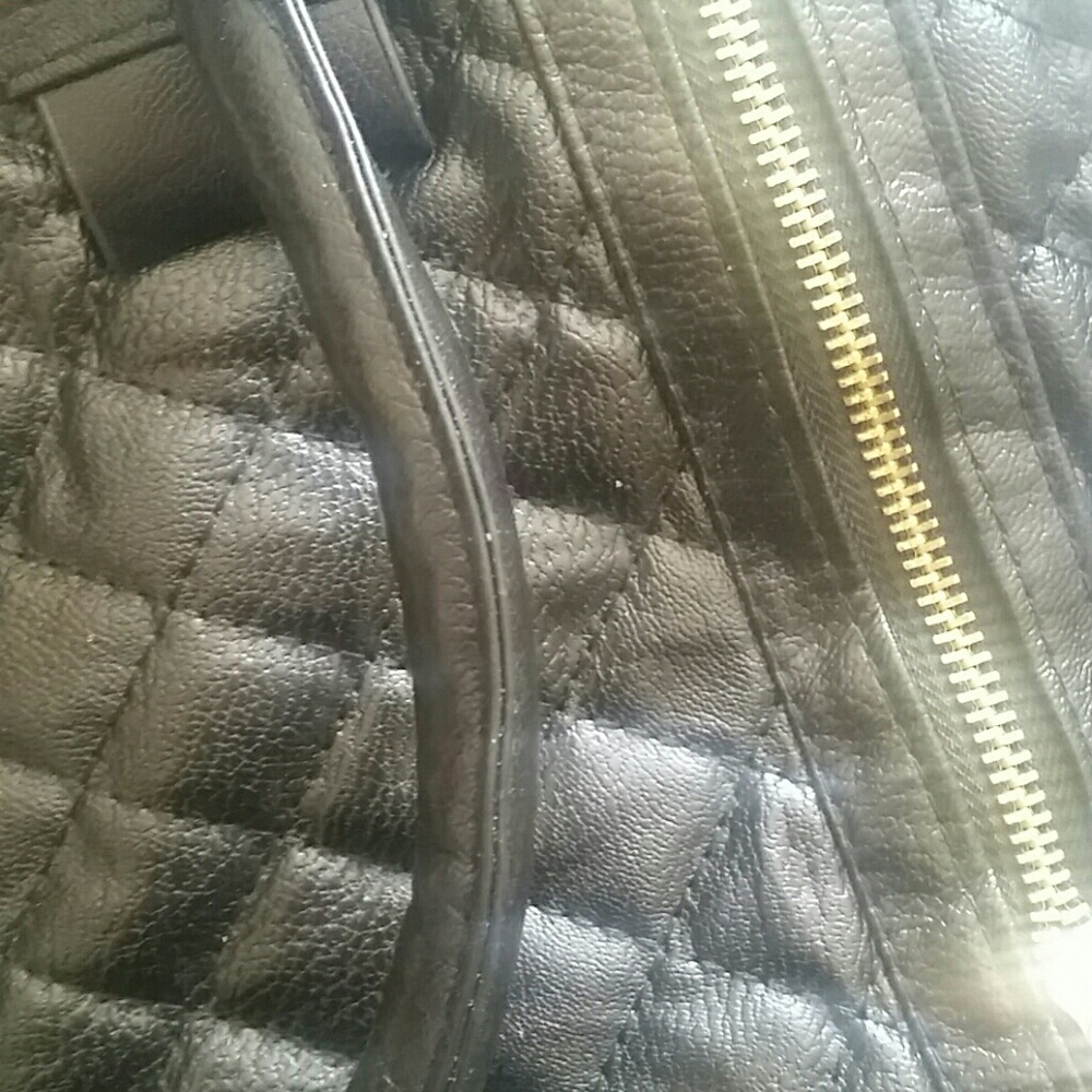 Black tote - Picture 4 of 5