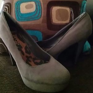 Gorgeous Grey Heel