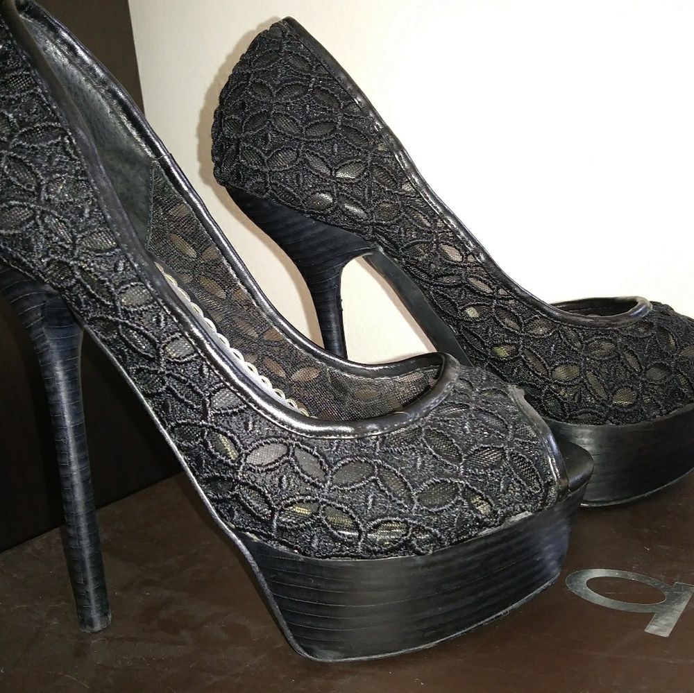Bebe heels