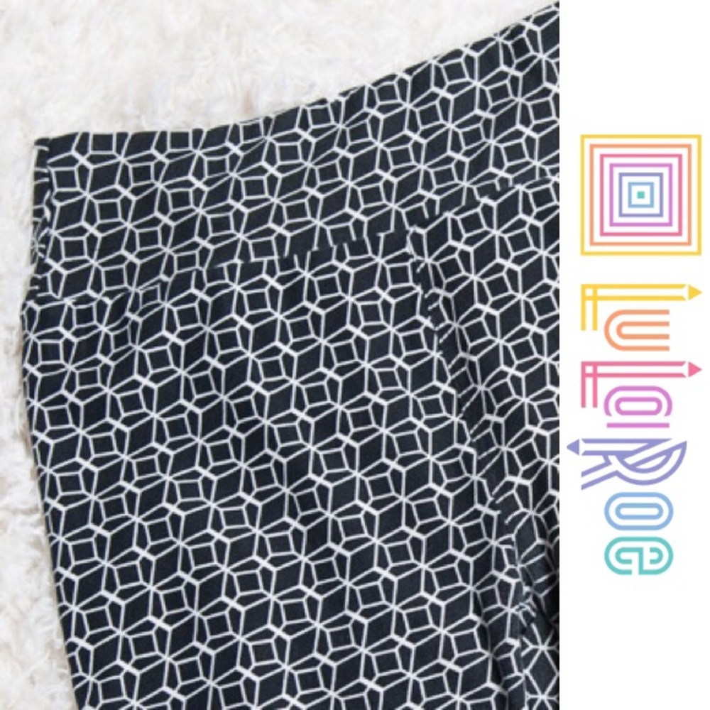 🚨Donate 5/1🚨LuLaRoe Geometic OS One Size Leggins