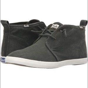 KEDS CHILLAX CHUKKA