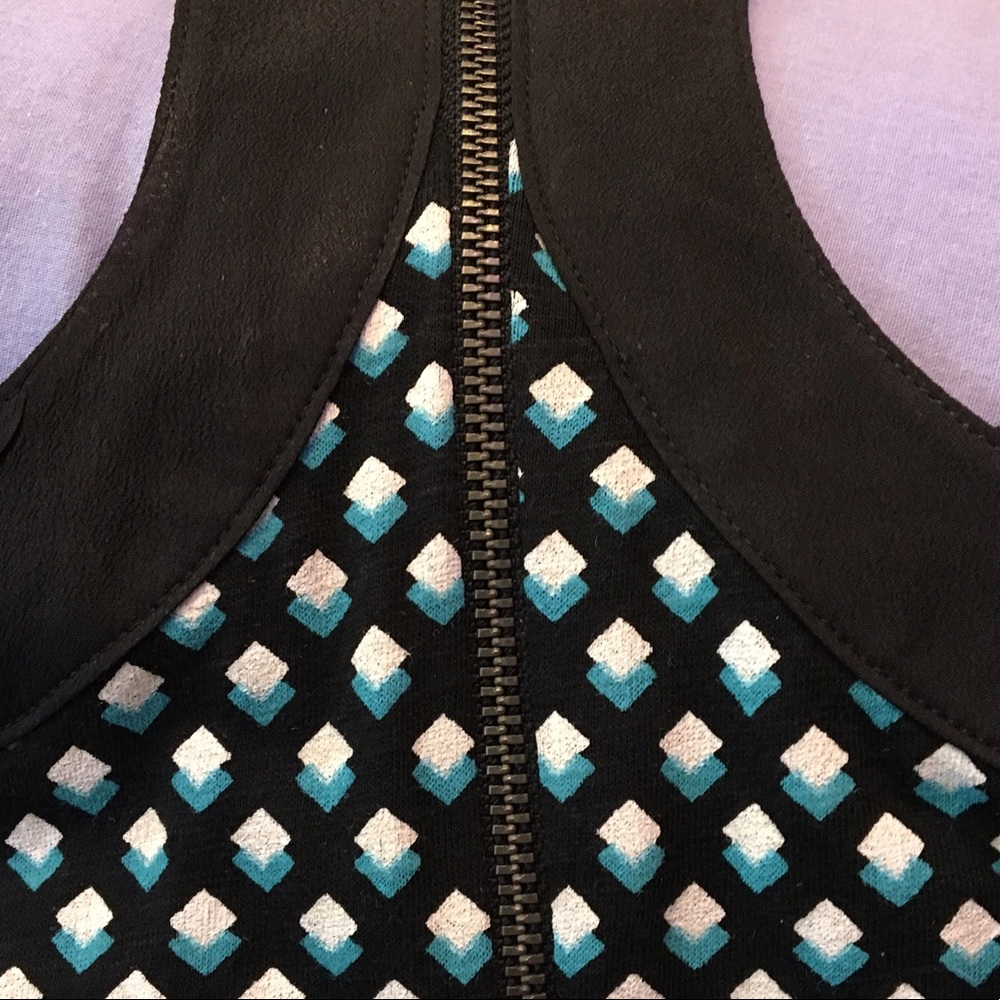 💎 Banana Republic Tank Top - Racerback ◽️🔹 - Picture 3 of 5