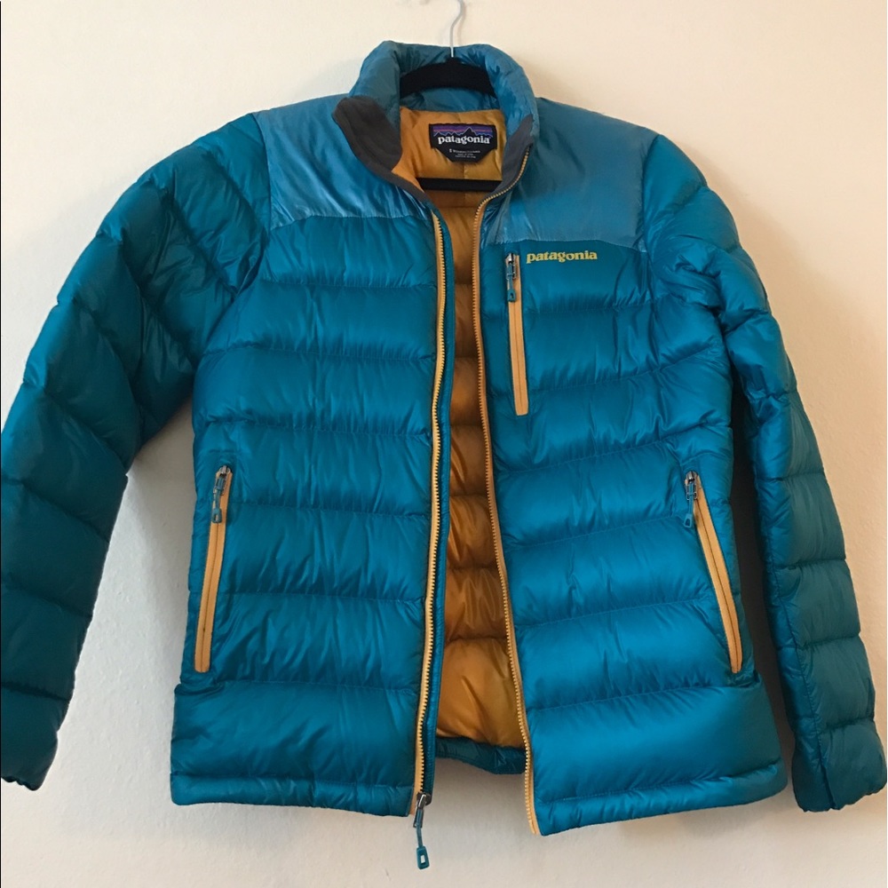 Turquoise Patagonia puffy