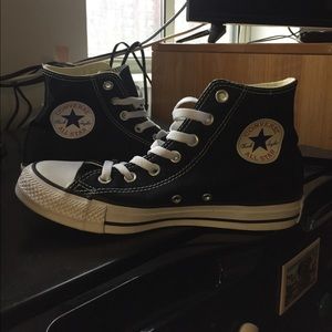 Black converse high tops