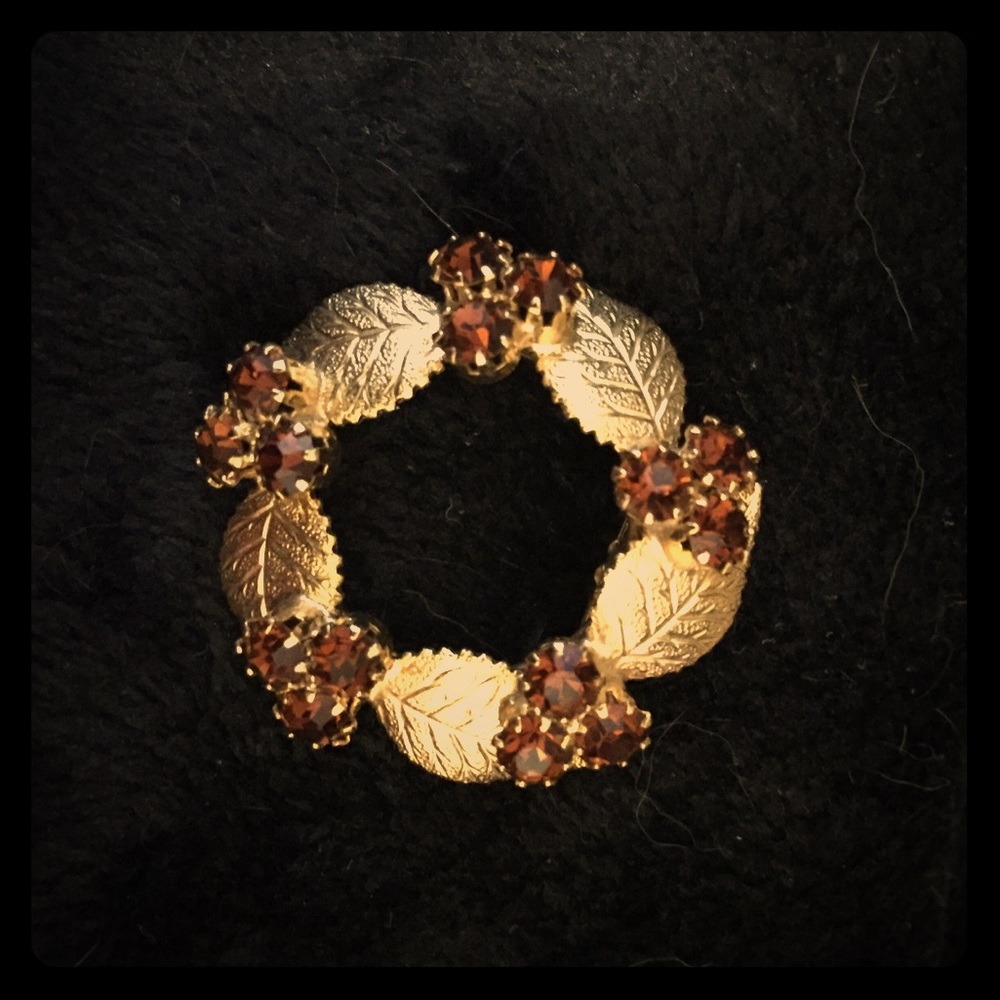 Vintage Brooch Pin Leaves and Sparkly Berries
