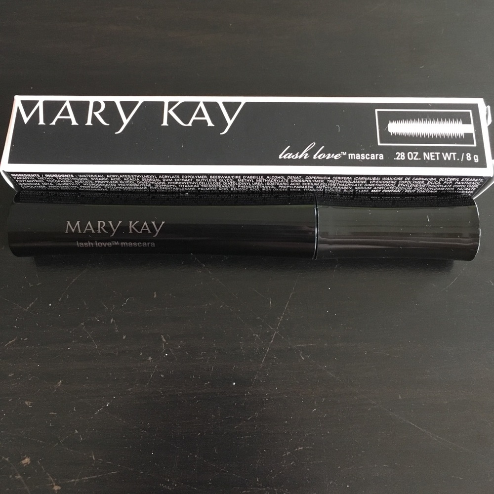 Lash Love Mascara (Black)