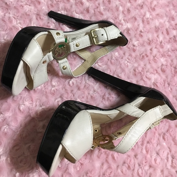 MICHAEL KORS SHOES SIZE 5.5 - Picture 2 of 8