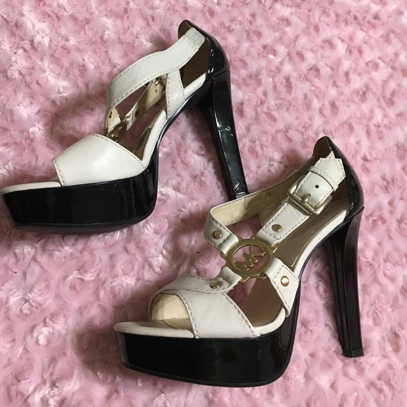 MICHAEL KORS SHOES SIZE 5.5 - Picture 3 of 8