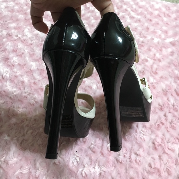 MICHAEL KORS SHOES SIZE 5.5 - Picture 4 of 8