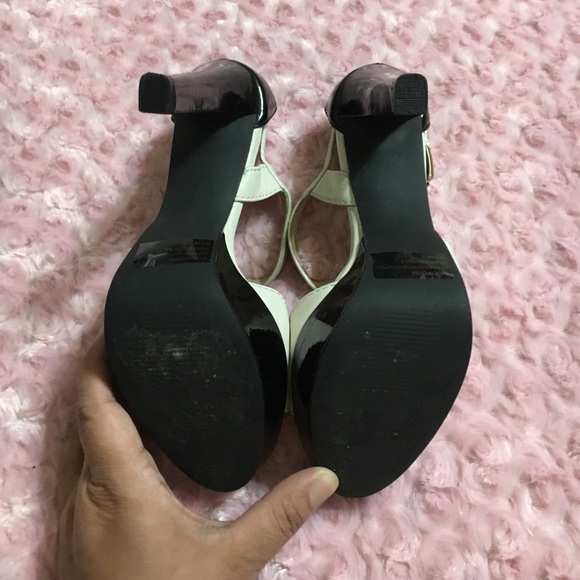 MICHAEL KORS SHOES SIZE 5.5 - Picture 5 of 8