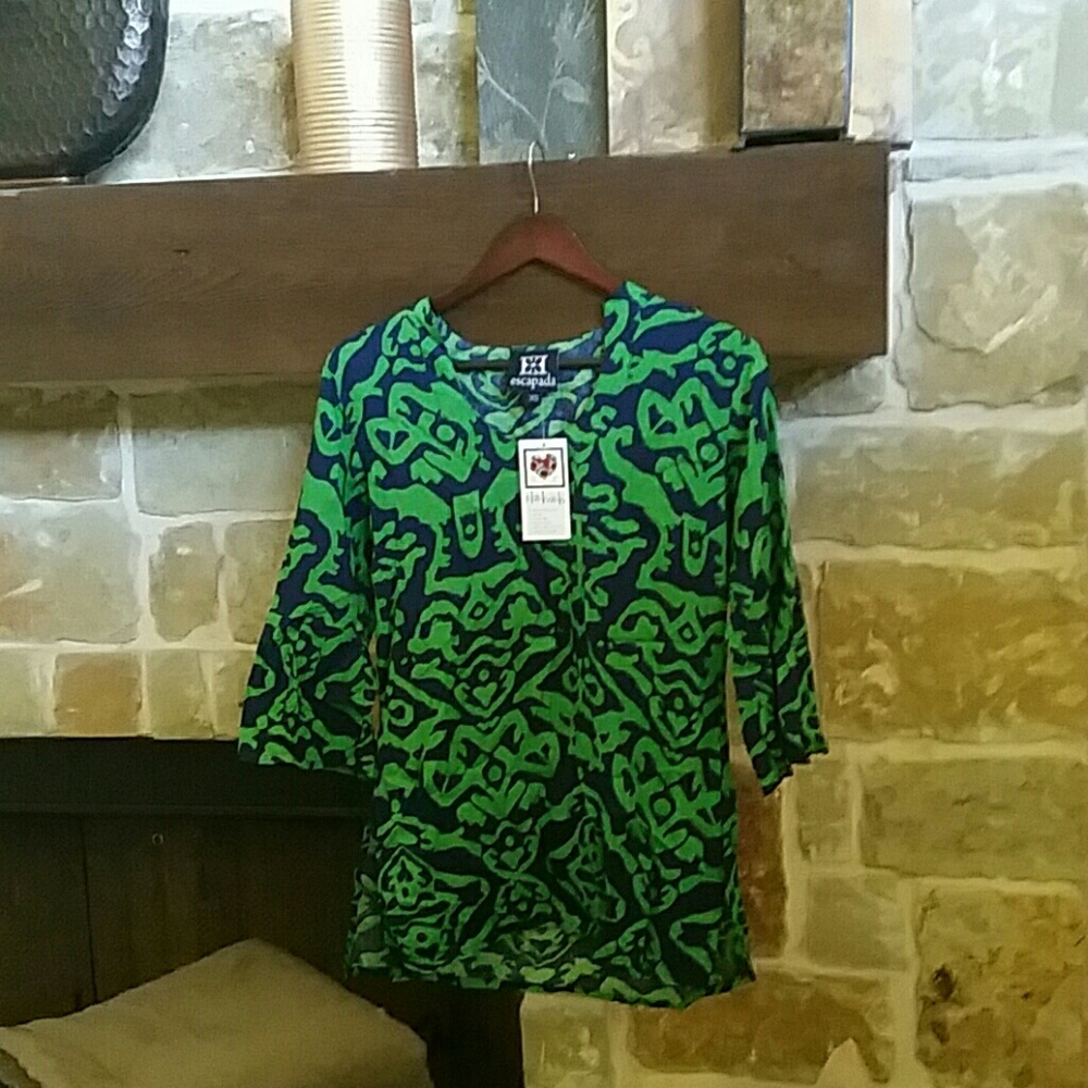 Escapada NWT green/blue tunic with bell sleeves
