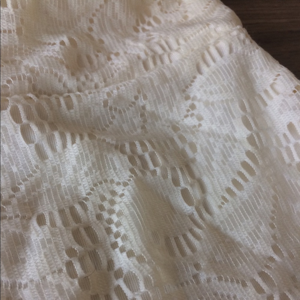 Cream Lace Skirt - Picture 4 of 5