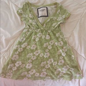 Super cute Abercrombie & Fitch floral shirt