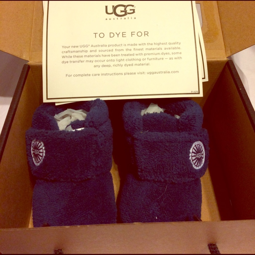 NIB Ugg Baby Booties