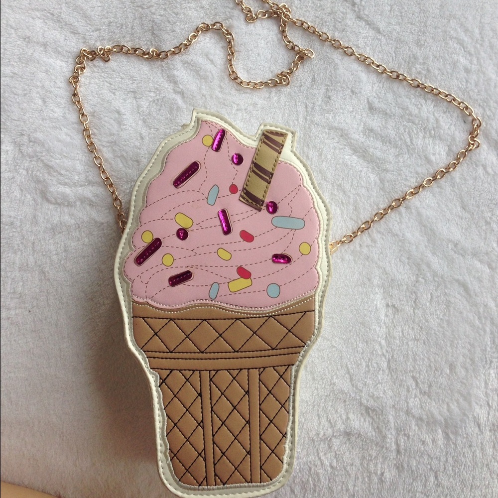 Ice cream purse