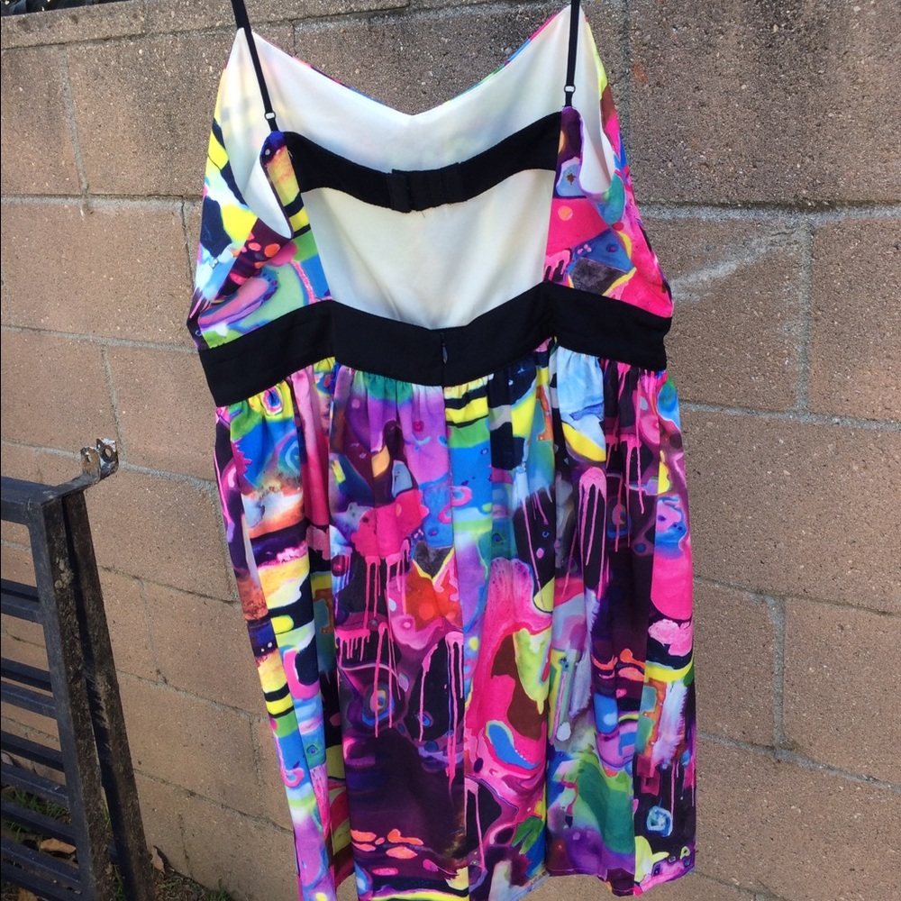 Dress - Picture 2 of 3