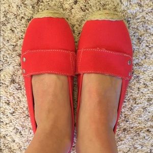 NEW ♥️Red Freewaters Size 10