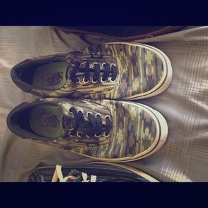 Camouflage Vans
