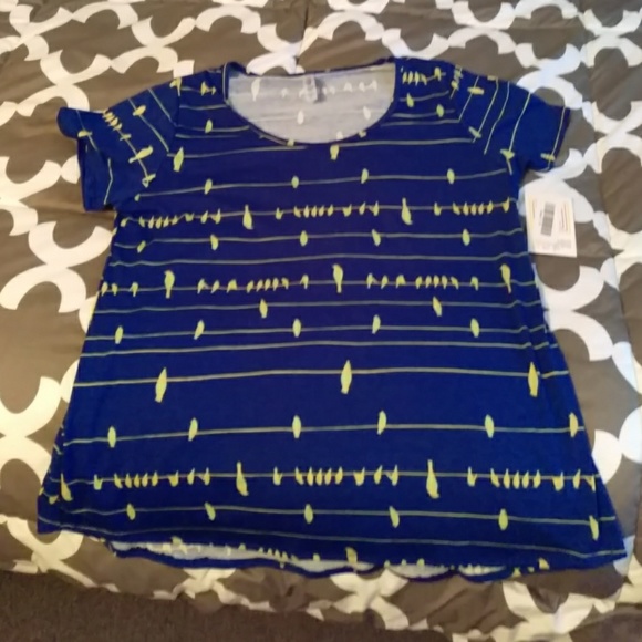 LuLaRoe Tops - Xl classic t lularoe