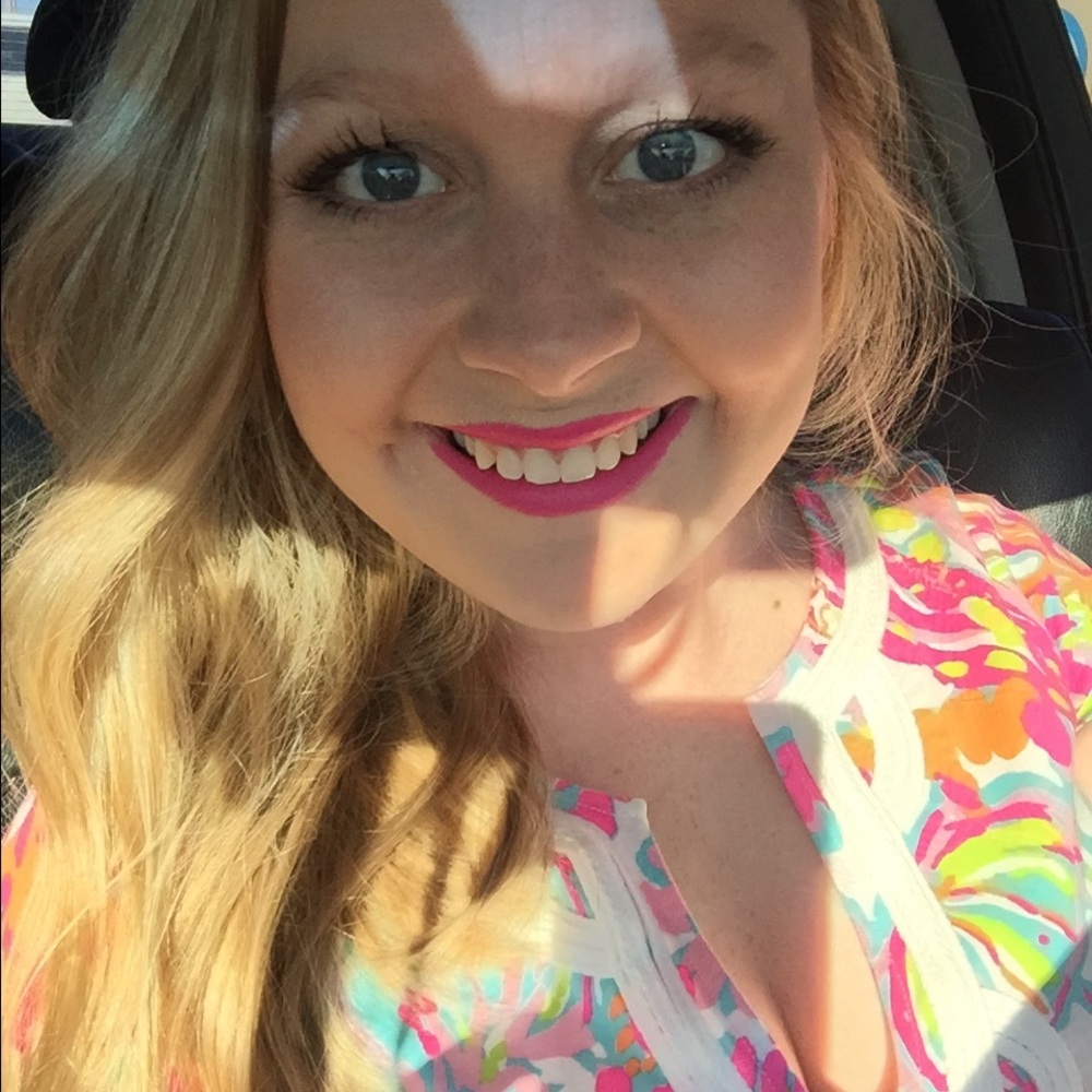 Meet your Posher, Caitlin