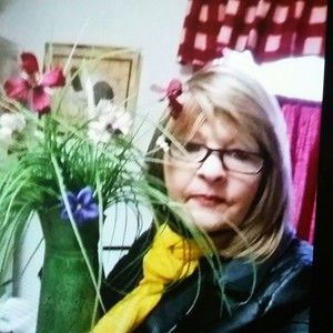 Meet your Posher, Vera