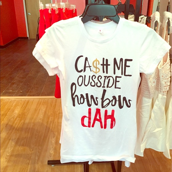 New Trending Female Shirt - Picture 1 of 1