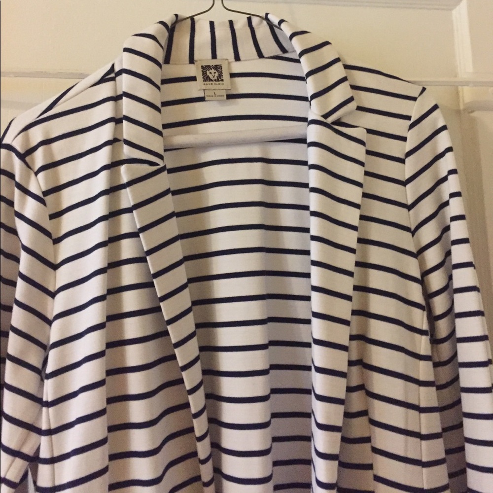 Anne Klein Blazer. New and never worn but no tags
