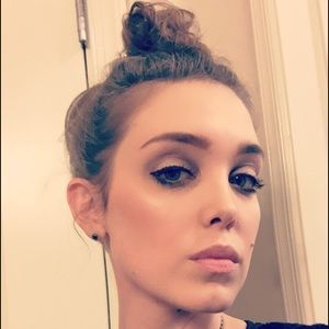 Meet your Posher, Casey