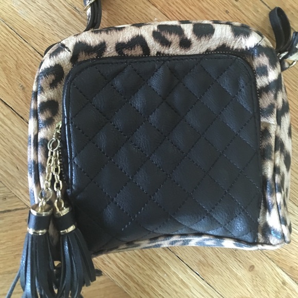 Leopard Jessica Simpson purse! - Picture 2 of 4