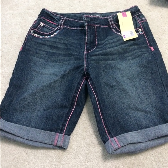Bermuda shorts - Picture 1 of 6